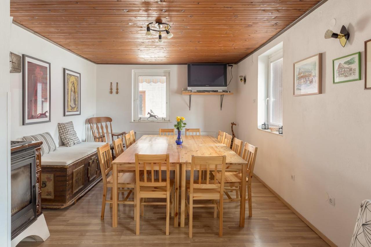 Hostel Mama Minka Бохин Екстериор снимка
